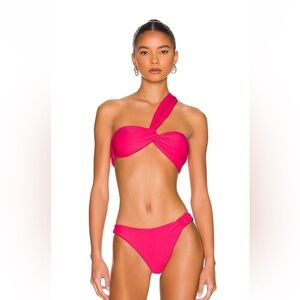 COPY - Tularosa Swimsuit set top and bottom. In brand new condition only worn o…